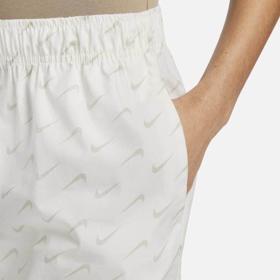 Nike Sportswear Everyday Modern Geweven damesshorts met hoge taille Wit