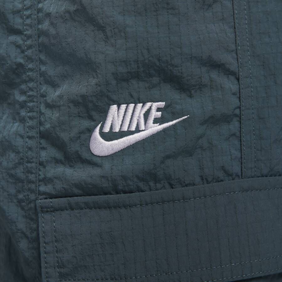 Nike Sportswear Geweven cargobroek voor dames Groen