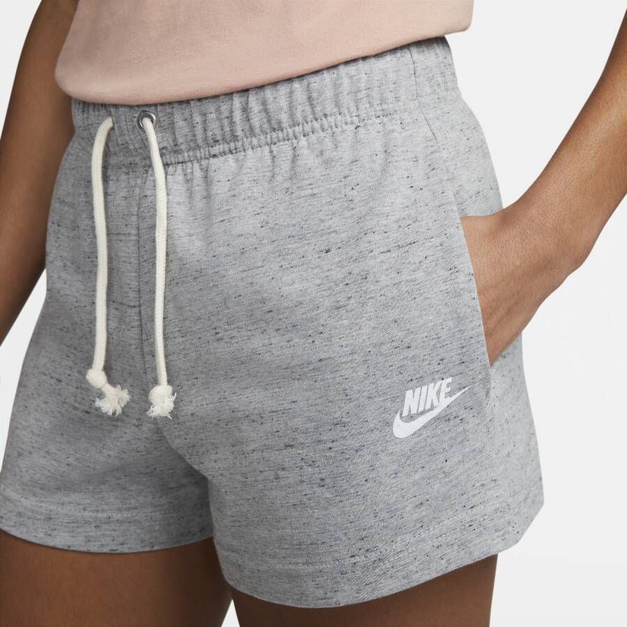 Nike Sportswear Gym Vintage Damesshorts Grijs