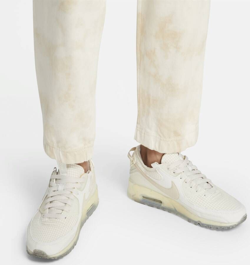 Nike Sportswear Joggingbroek met halfhoge taille en wolkenprint voor dames Bruin