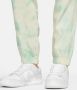 Nike Sportswear Joggingbroek met halfhoge taille en wolkenprint voor dames Groen - Thumbnail 4