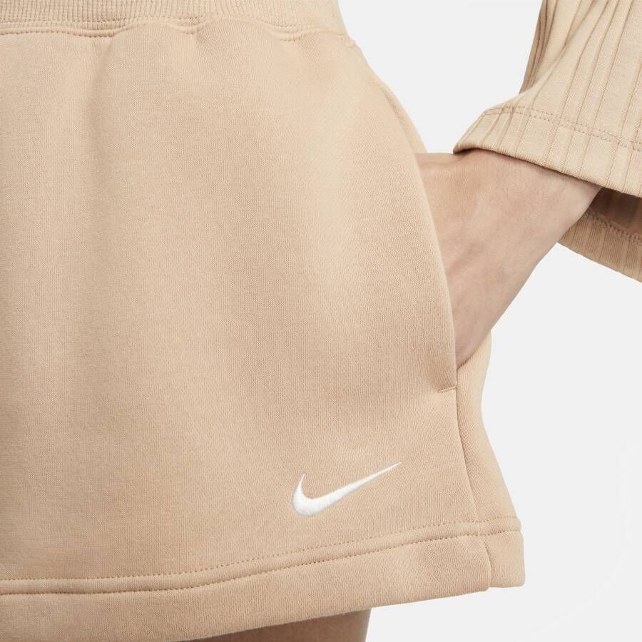 Nike Sportswear Phoenix Fleece damesshorts met ruimvallende pasvorm en hoge taille Bruin