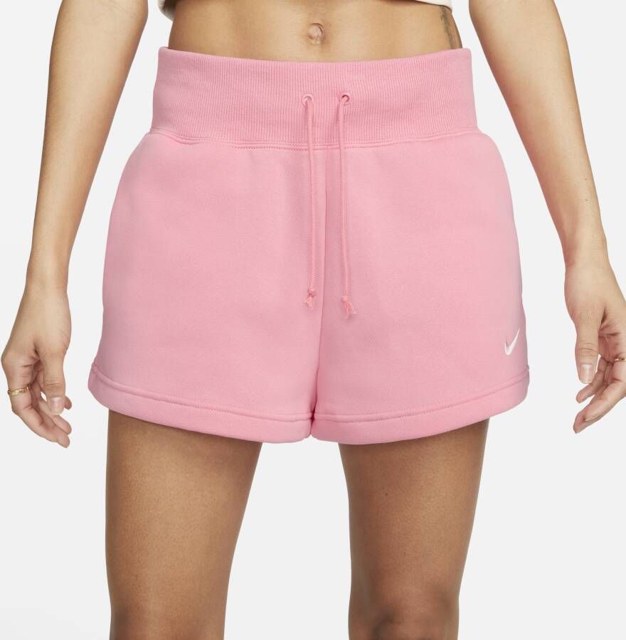 Nike Sportswear Phoenix Fleece damesshorts met ruimvallende pasvorm en hoge taille Roze