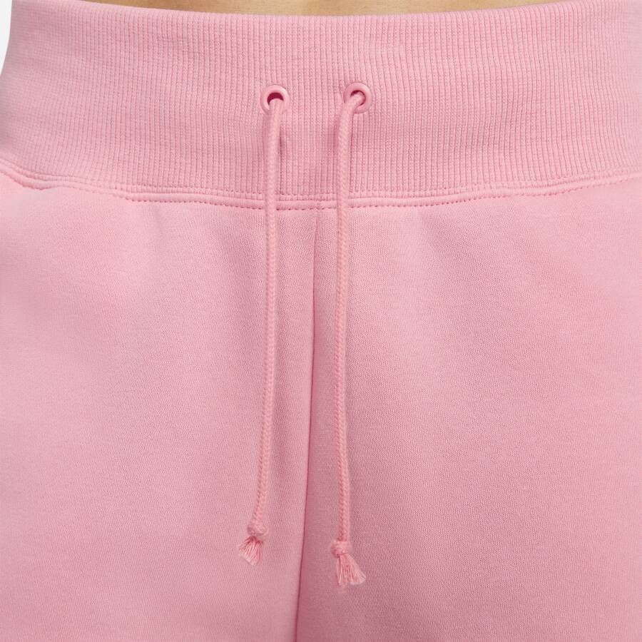 Nike Sportswear Phoenix Fleece damesshorts met ruimvallende pasvorm en hoge taille Roze