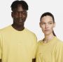 Nike Sportswear Premium Essentials T-shirt voor heren Geel - Thumbnail 3