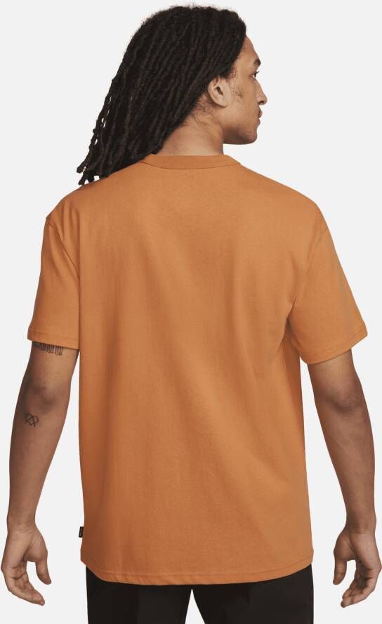 Nike Sportswear Premium Essentials T-shirt voor heren Oranje