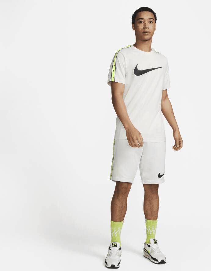 Nike Sportswear Repeat T-shirt voor heren Wit