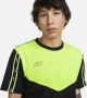 Nike Sportswear Repeat T-shirt T-shirts Kleding black volt white maat: L beschikbare maaten:S M L XL - Thumbnail 3