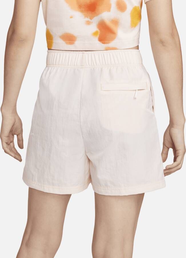 Nike Sportswear Swoosh Geweven damesshorts met hoge taille Roze