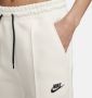 Nike Sportswear Tech Fleece Joggingbroek met halfhoge taille voor dames Bruin - Thumbnail 3