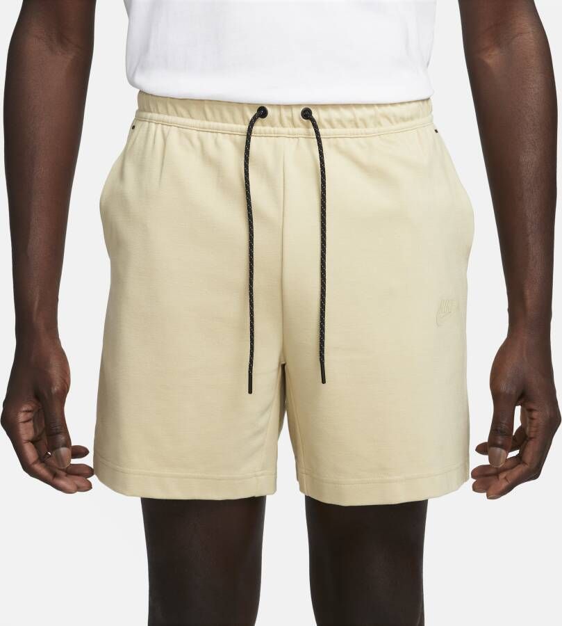 Nike Sportswear Tech Fleece Lightweight herenshorts Bruin