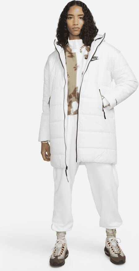 Nike Sportswear Therma-FIT Repel Parka met synthetische vulling en capuchon voor dames Wit