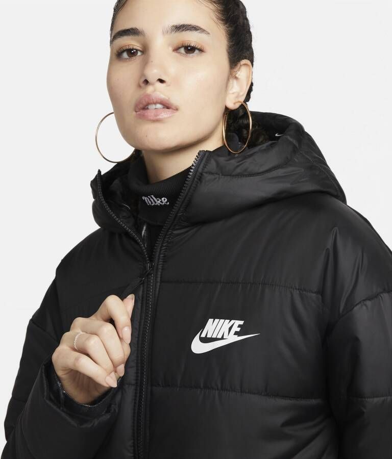 Nike Sportswear Therma-FIT Repel Parka met synthetische vulling en capuchon voor dames Zwart