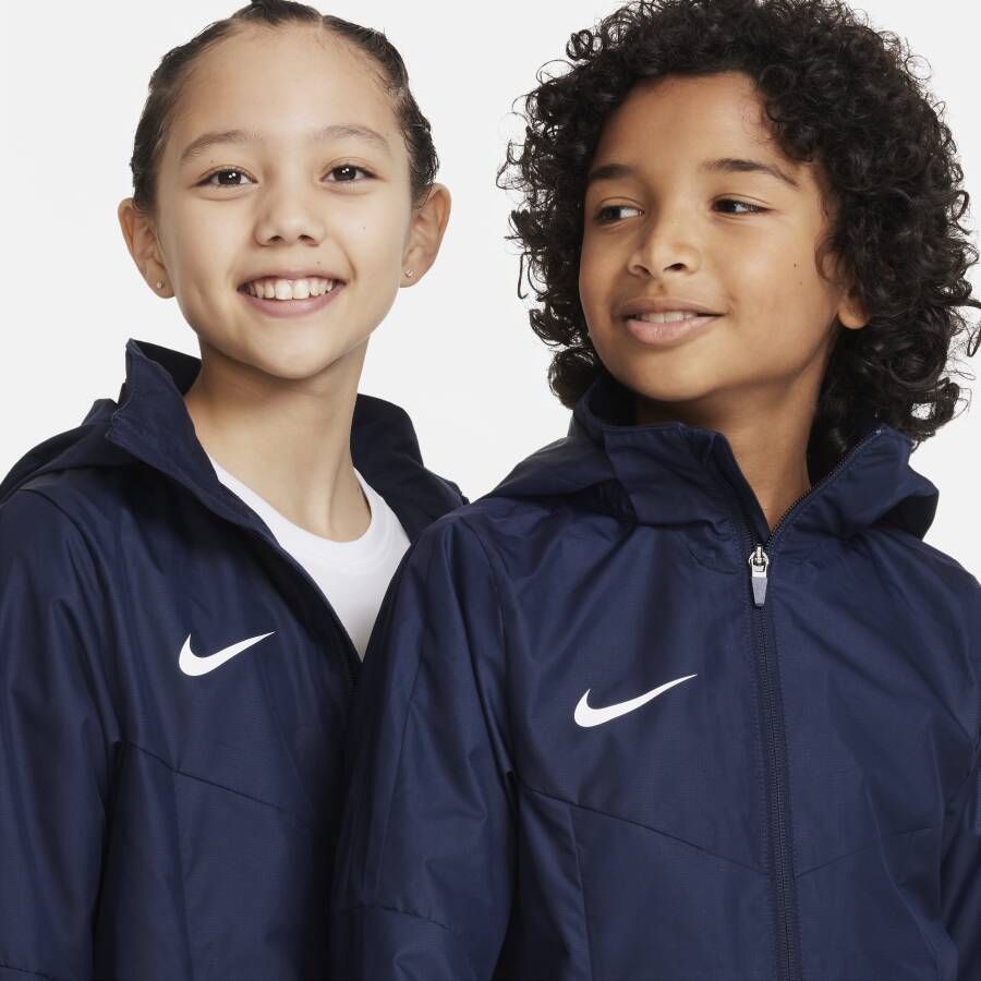 Nike Storm-FIT Academy23 Regenjack voor voetbal voor kids Blauw