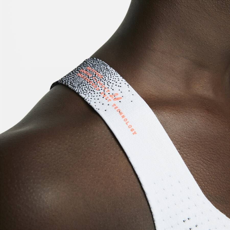 Nike Swoosh Flyknit Niet-gewatteerde sport-bh met complete ondersteuning Zwart