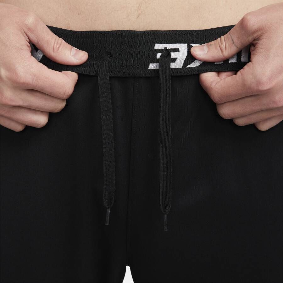 Nike Totality Dri-FIT toelopende multifunctionele herenbroek Zwart