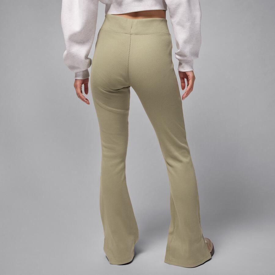 Jordan Brooklyn Essentials legging met halfhoge taille en wijde pijpen voor dames Bruin