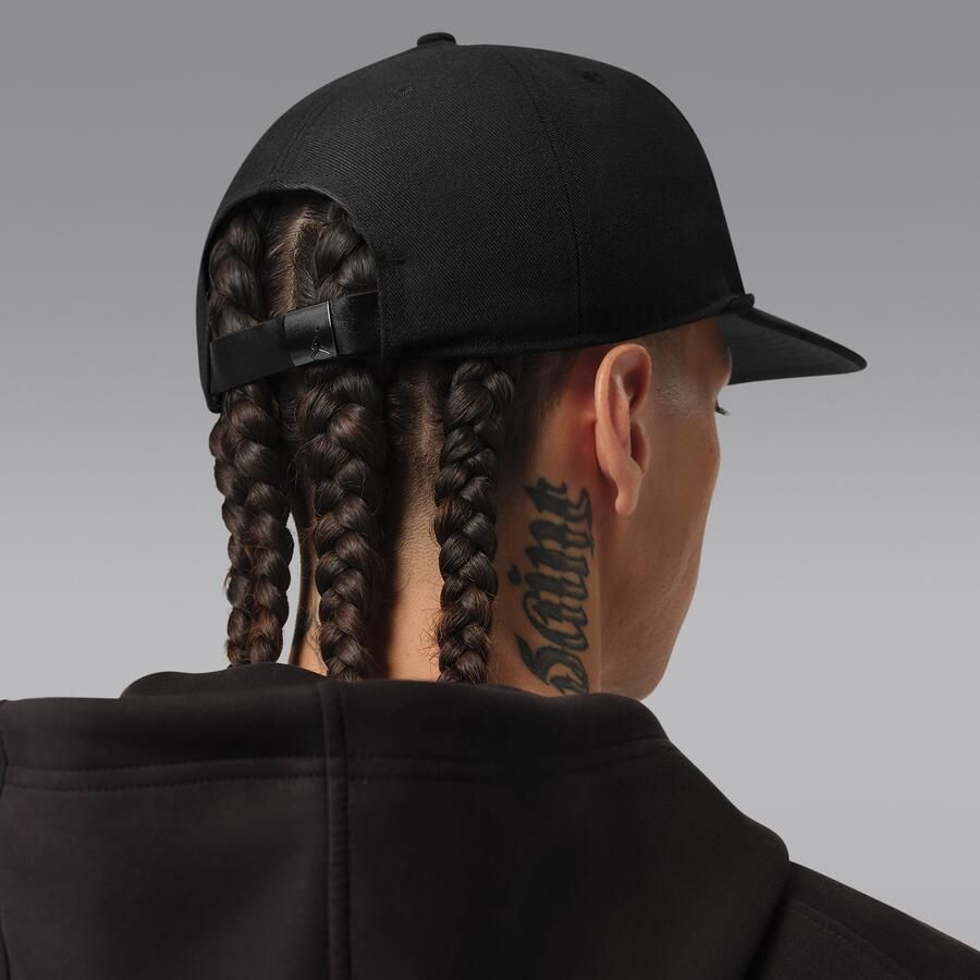 Jordan Flight Club Pro ongestructureerde pet met platte klep Zwart