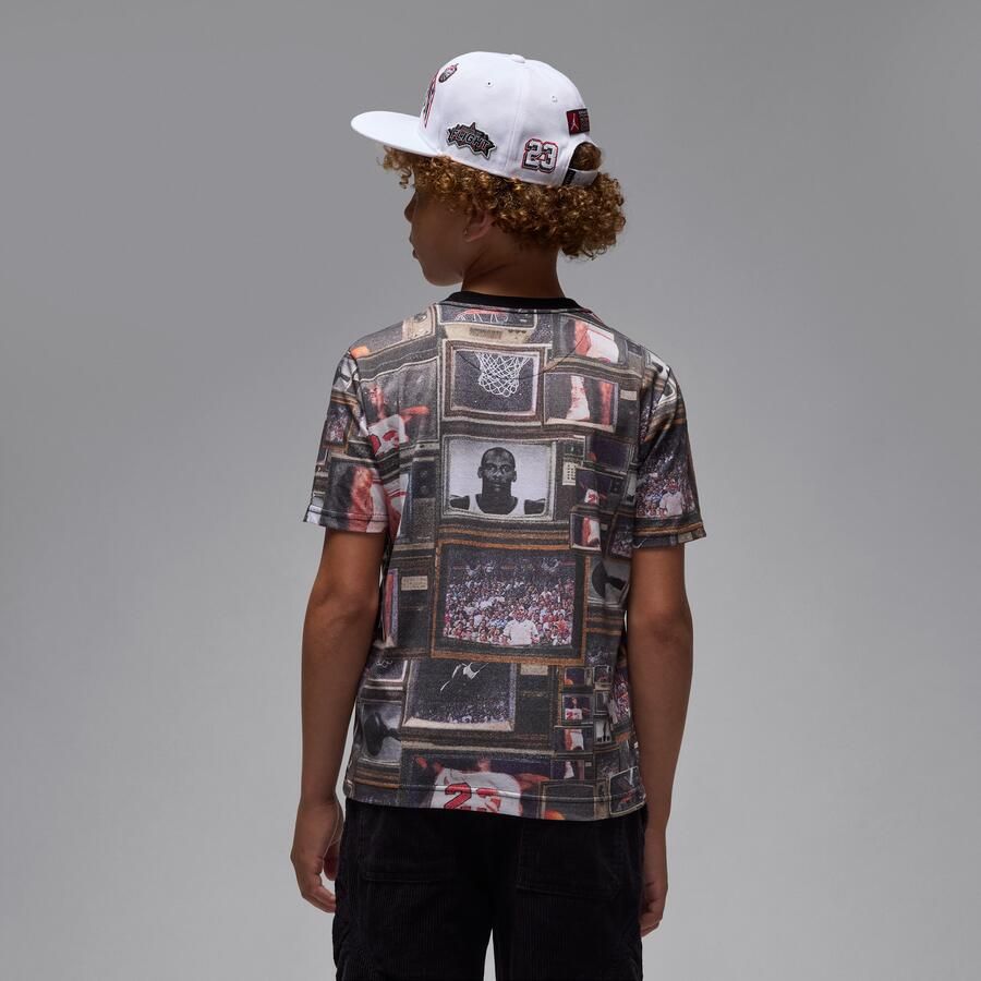 Jordan Flight Essentials T-shirt met boxed logo 3.0 voor kids Zwart