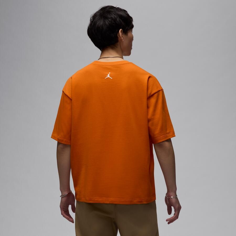 Jordan Flight Essentials T-shirt voor heren Oranje