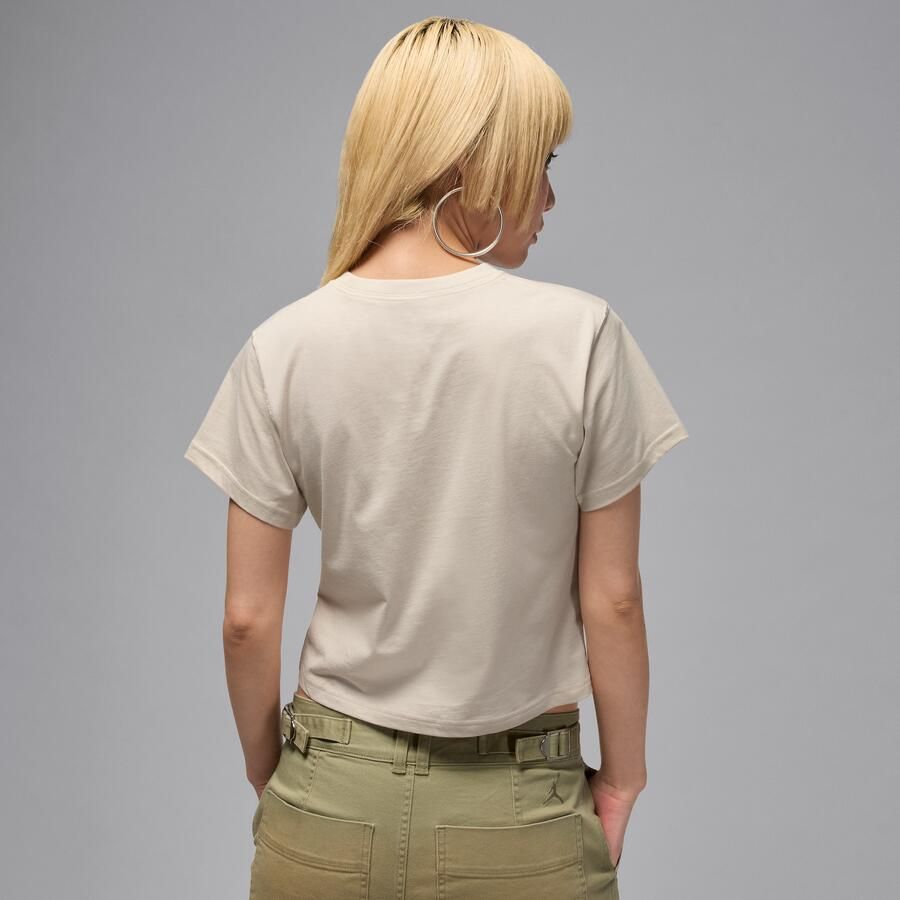 Jordan Flight T-shirt met aansluitende pasvorm en graphic voor dames Bruin