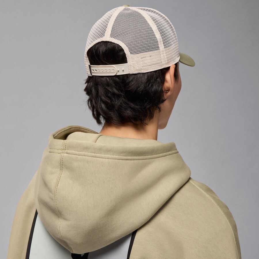 Jordan Rise gestructureerde pet Bruin