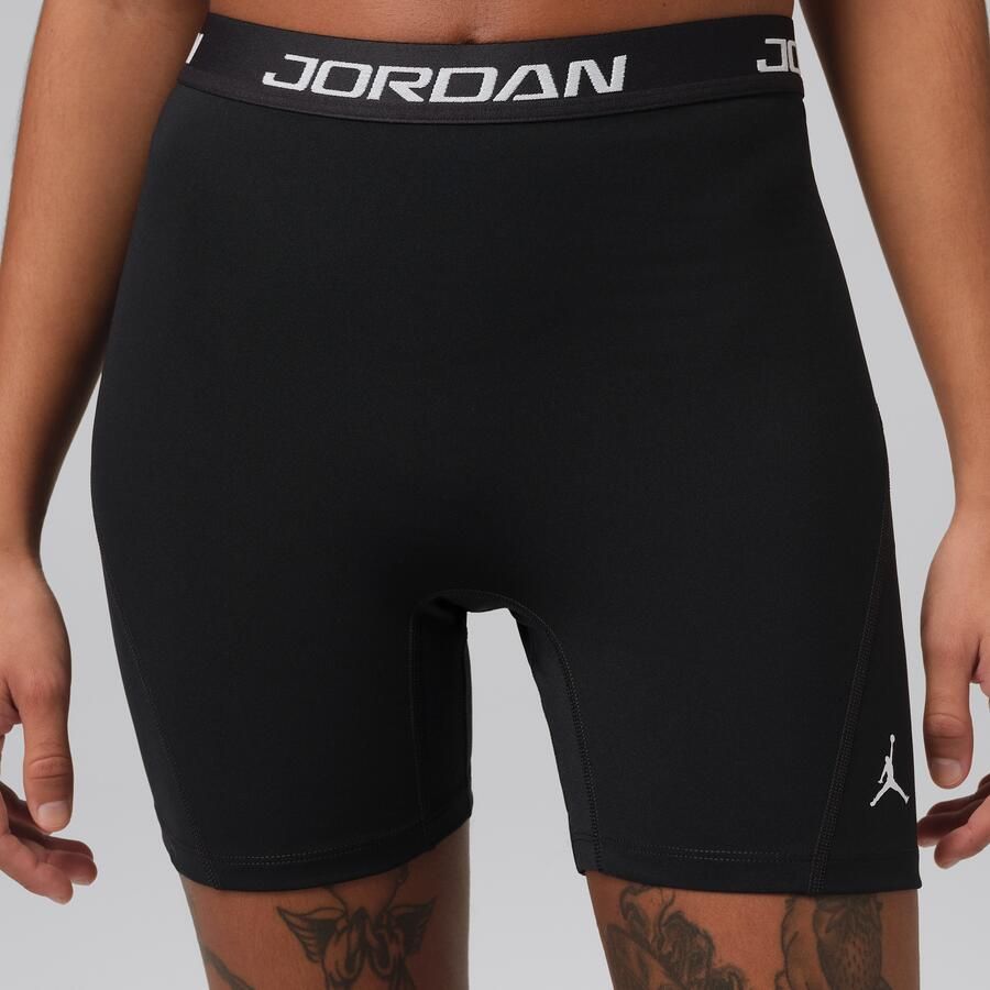 Jordan Sport Essentials Dri-FIT damesshorts met hoge taille (13 cm) Zwart