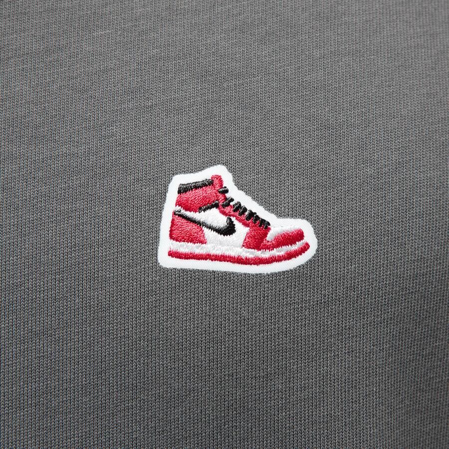 Jordan T-shirt met sneakerpatch voor heren Grijs - Foto 3