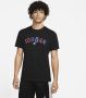 Jordan Sport DNA Wordmark Tee Zwart Wit Black Heren - Thumbnail 1