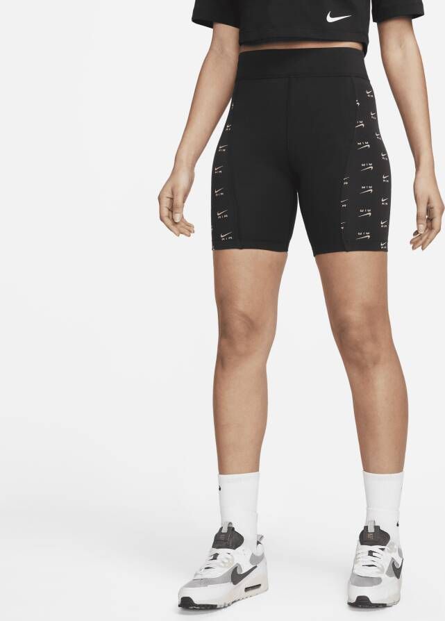 Nike Air bikeshorts met hoge taille en print voor dames (21 cm) Zwart
