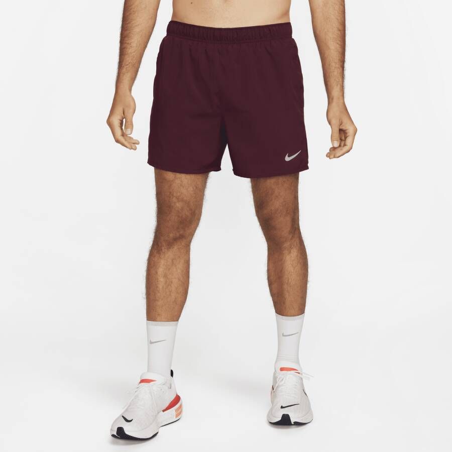 Nike Challenger Dri-FIT hardloopshorts met binnenbroek voor heren (13 cm) Rood