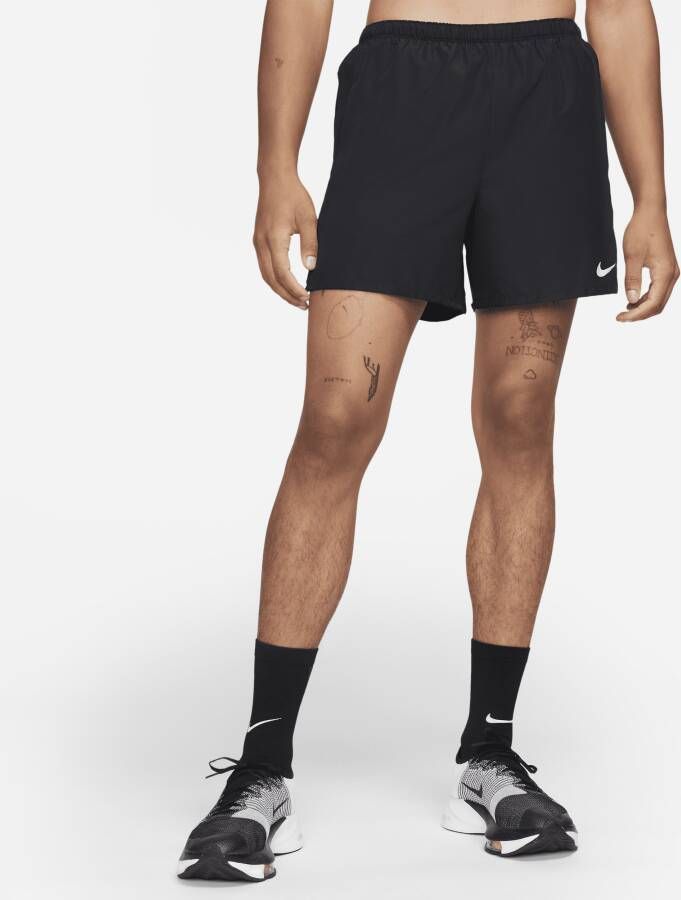 Nike Challenger Hardloopshorts met binnenbroek voor heren (13 cm) Zwart