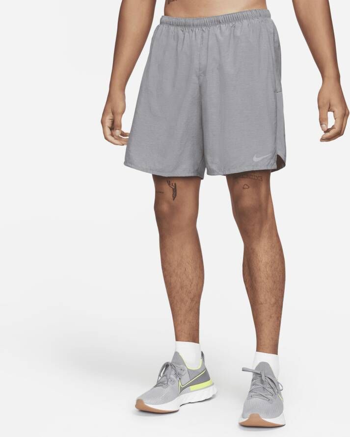 Nike Challenger Hardloopshorts met binnenbroek voor heren (18 cm) Grijs