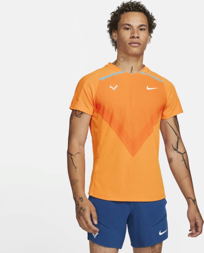 Nike Court Dri-FIT ADV Rafa Tennistop met korte mouwen voor heren Oranje