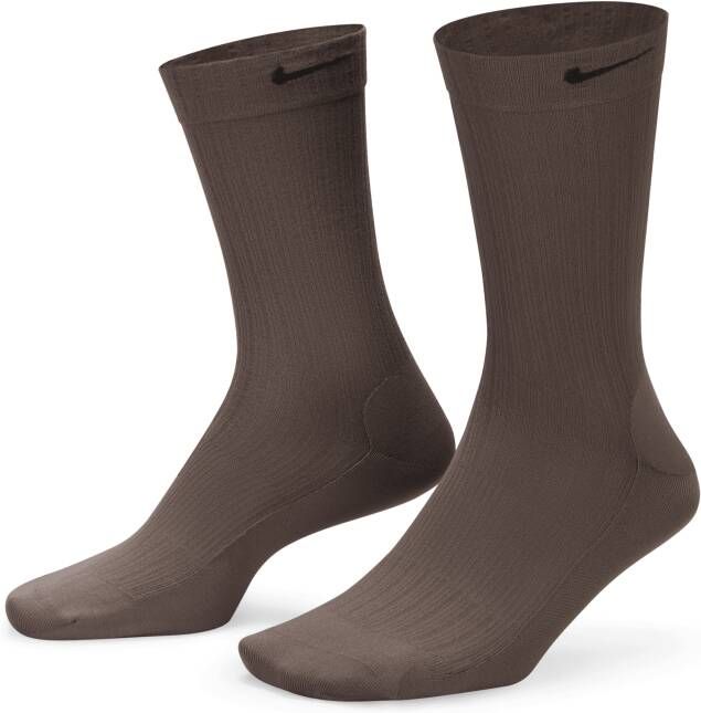 Nike Doorschijnende crew sokken voor dames (1 paar) Bruin