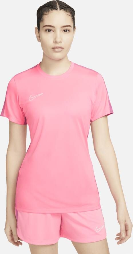 Nike Dri-FIT Academy Voetbaltop met korte mouwen voor dames Roze