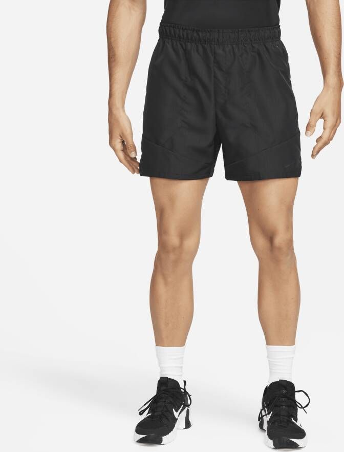 Nike Dri-FIT ADV A.P.S. Niet-gevoerde herenshorts (15 cm) Zwart