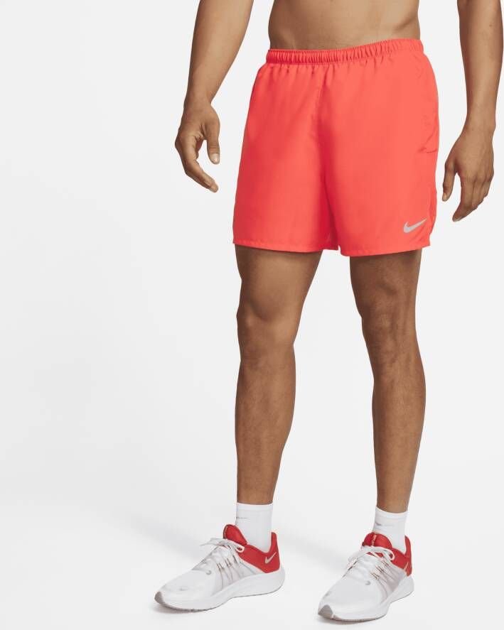 Nike Dri-FIT Challenger Hardloopshorts met binnenbroek voor heren Rood
