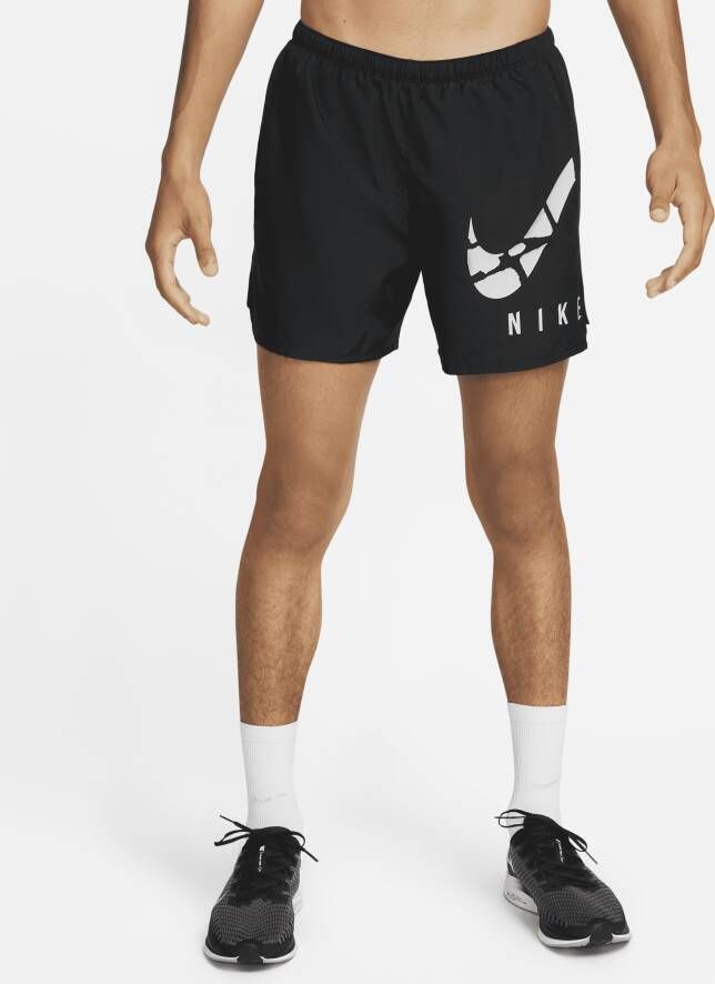 Nike Dri-FIT Challenger Run Division Hardloopshorts met binnenbroek voor heren (13 cm) Zwart