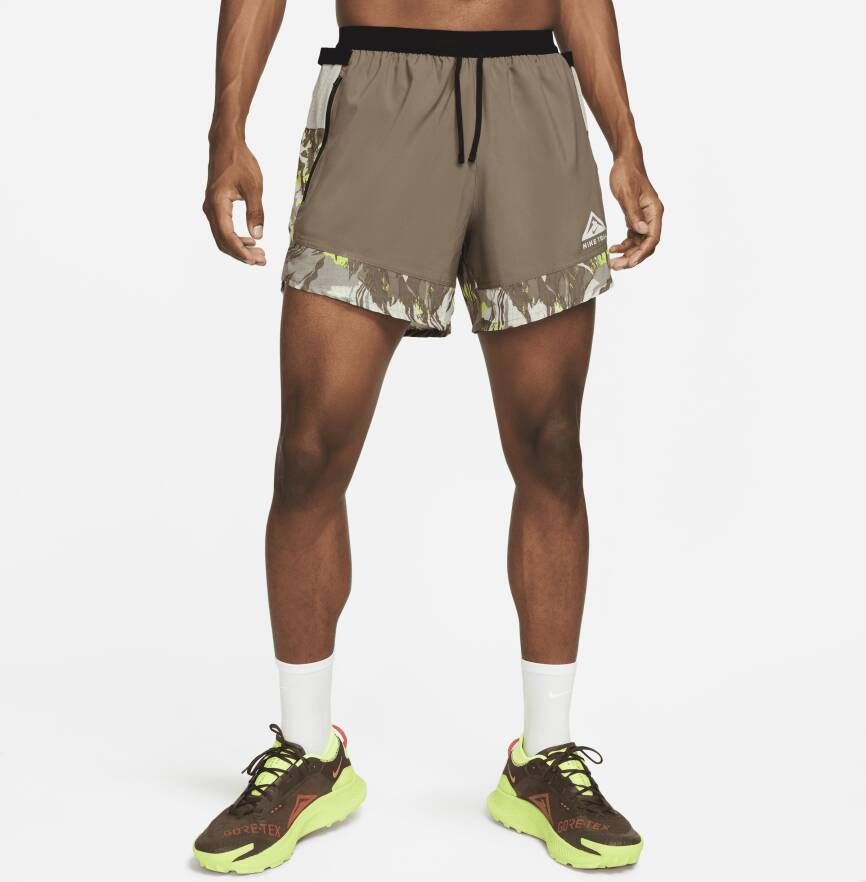 Nike Dri-FIT Flex Stride Trailrunningshorts met binnenbroek voor heren (13 cm) Grijs