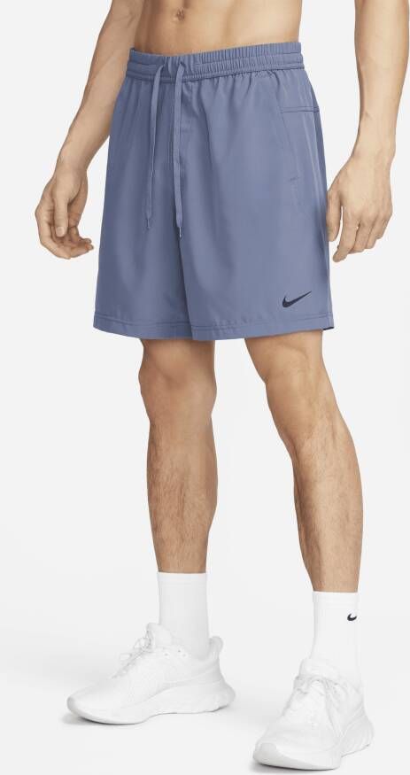Nike Form Dri-FIT multifunctionele herenshorts zonder binnenbroek (18 cm) Blauw