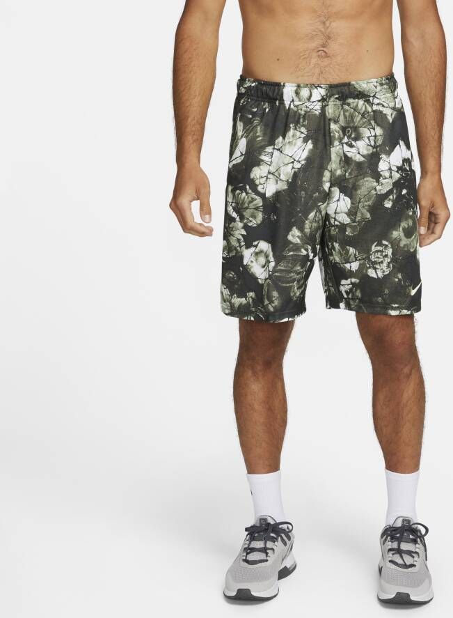 Nike Dri-FIT Knit fitnessshorts met print voor heren Groen