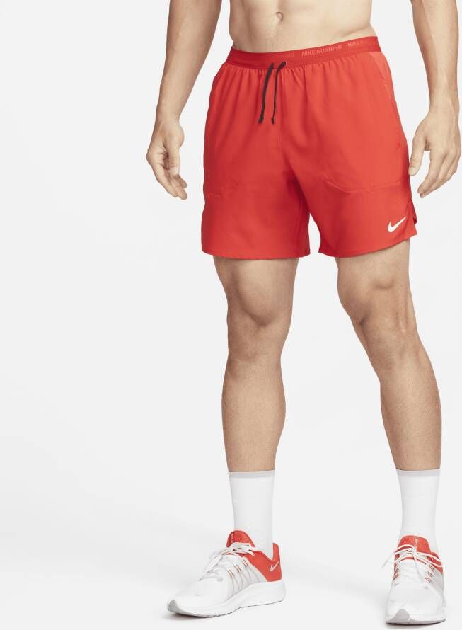 Nike Stride Dri-FIT hardloopshorts met binnenbroek voor heren (18 cm) Rood