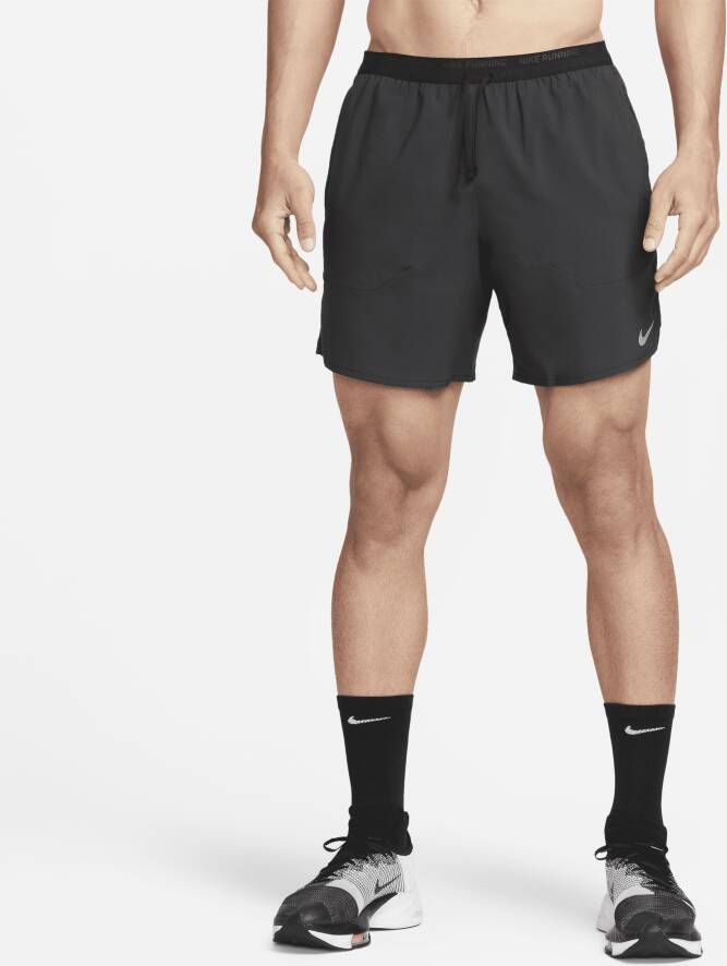 Nike Stride Dri-FIT hardloopshorts met binnenbroek voor heren (18 cm) Zwart