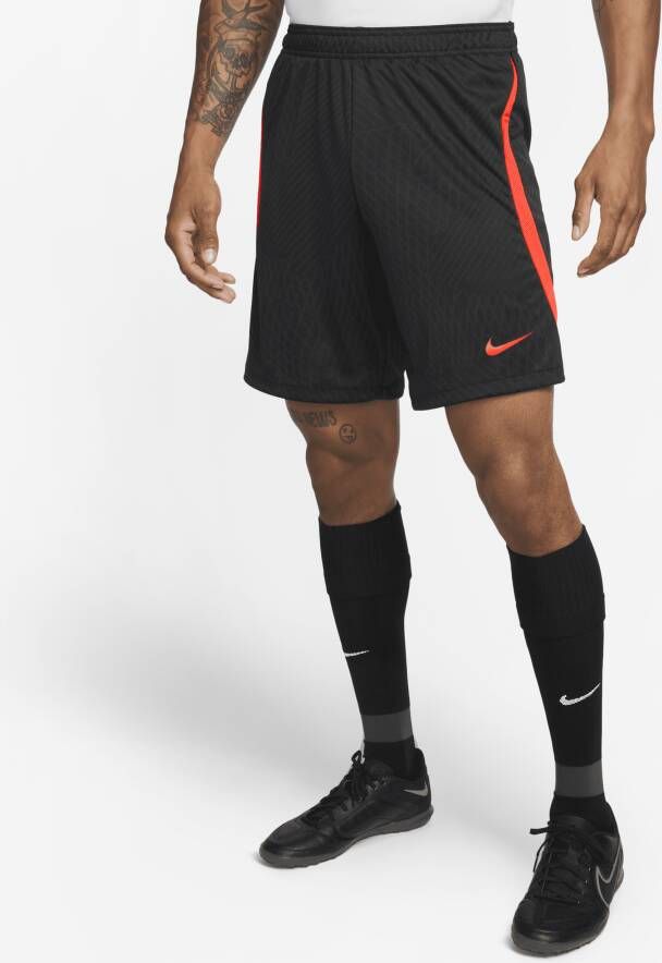 Nike Dri-FIT Strike Voetbalshorts voor heren Zwart