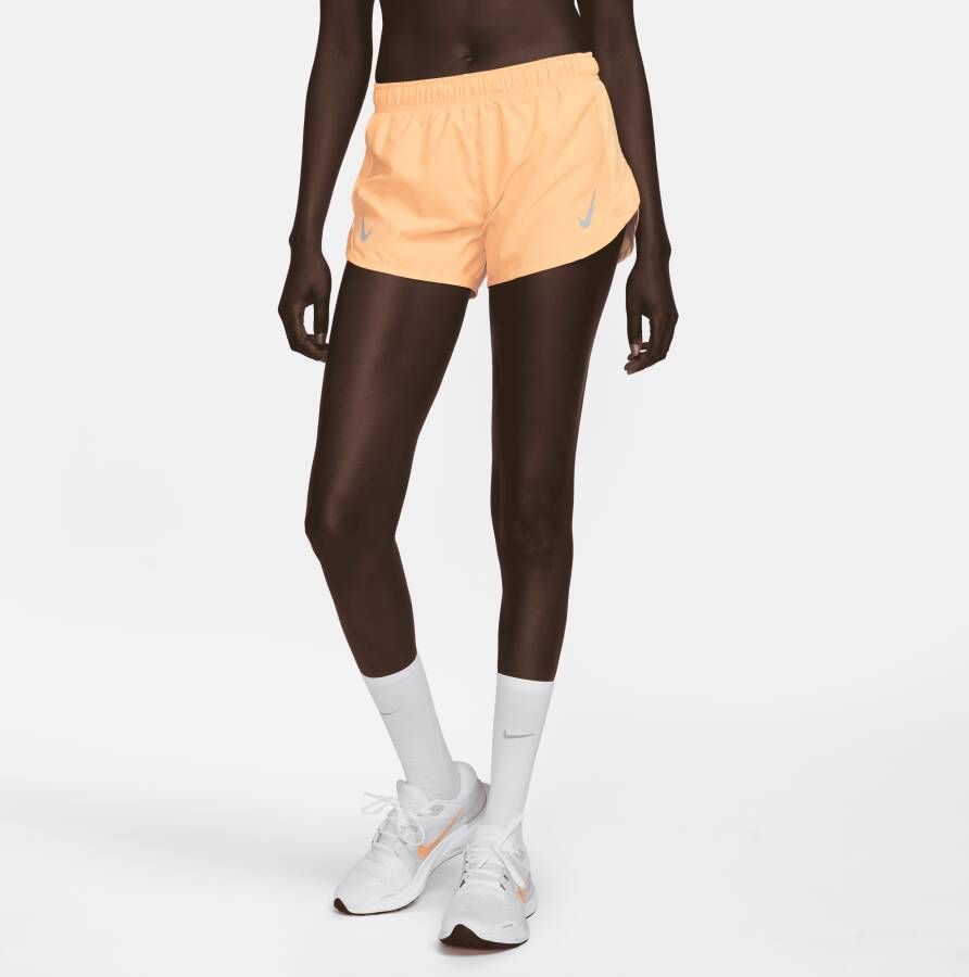 Nike Fast Tempo Dri-FIT hardloopshorts voor dames Oranje