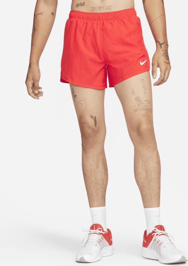 Nike Fast Gevoerde racingshorts voor heren (10 cm) Rood