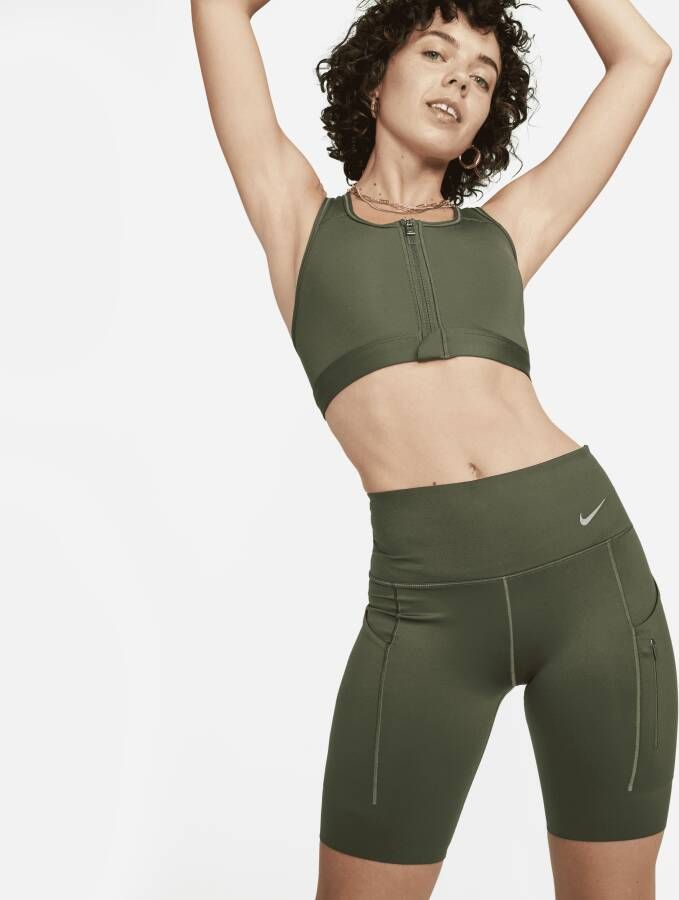 Nike Go Bikershorts met halfhoge taille zakken en complete ondersteuning voor dames (20 cm) Groen