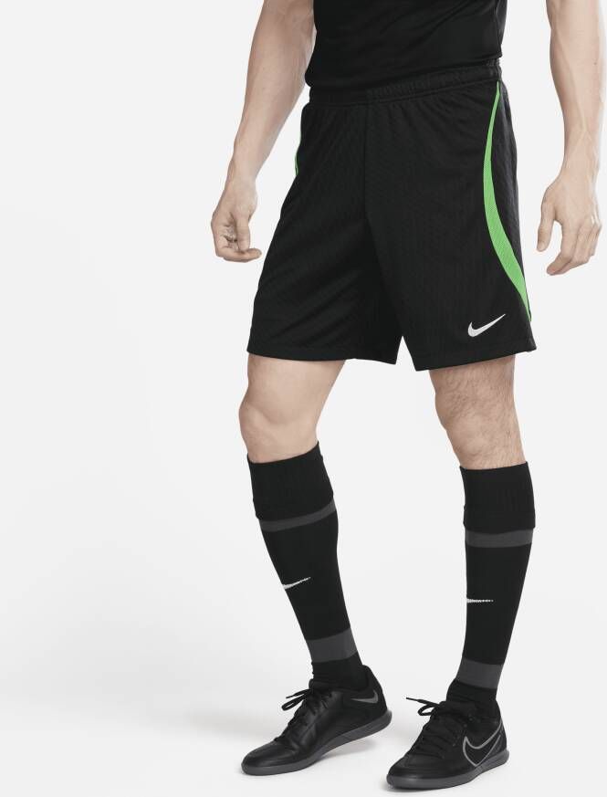Nike Liverpool FC Strike Dri-FIT knit voetbalshorts voor heren Zwart