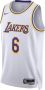 Nike Los Angeles Lakers Association Edition 2022 23 Swingman NBA-jersey met Dri-FIT Wit - Thumbnail 1